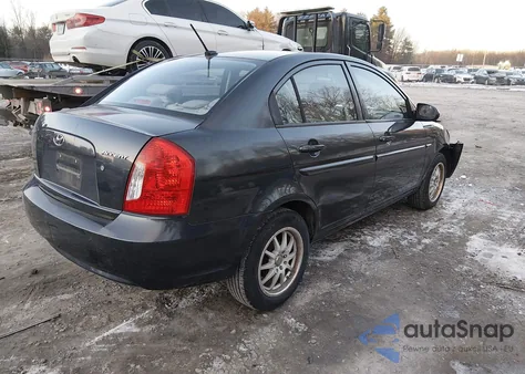 2009 Hyundai Accent Gls z USA, uszkodzony, nr VIN KMHCN46C49U289229